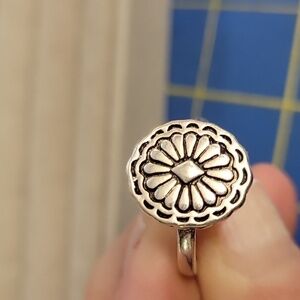 Silver Tone Medallion Ring Size 8